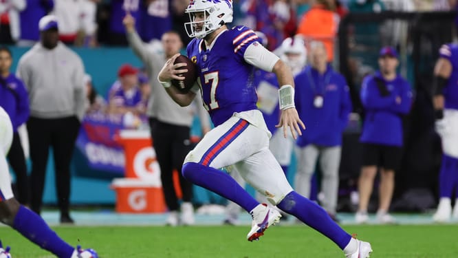 NFL: Buffalo Bills at Miami Dolphins