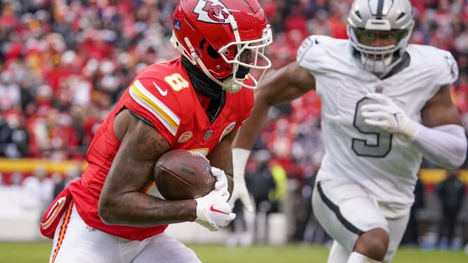 NFL: Las Vegas Raiders at Kansas City Chiefs