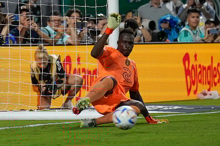 Senegal goalkeeper Édouard Mendy 