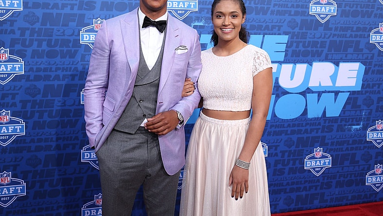 Caption: Apr 27, 2017; Philadelphia, PA, USA; Deshone Kizer (Notre Dame), left, on the red carpet before the start of the NFL Draft at Philadelphia Museum of Art. Mandatory Credit: Bill Streicher-USA TODAY Sports
