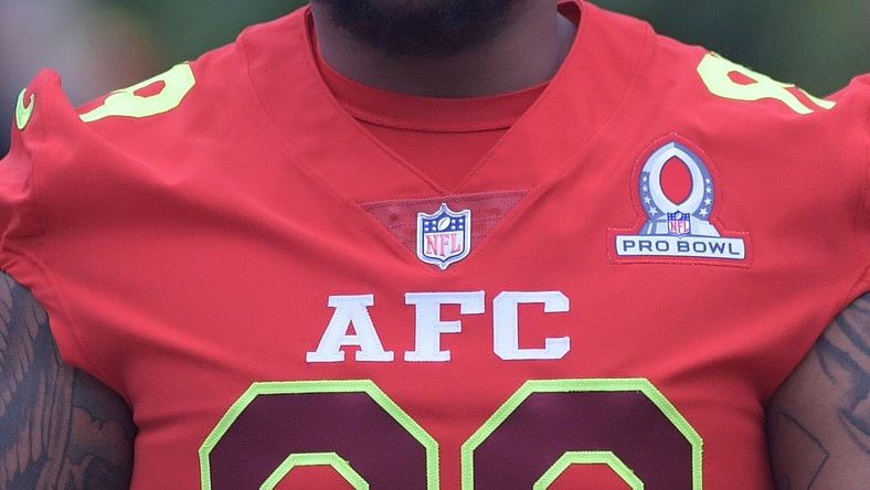 Titans signed Pro Bowler DL Jurrell Casey to lucrative extension.