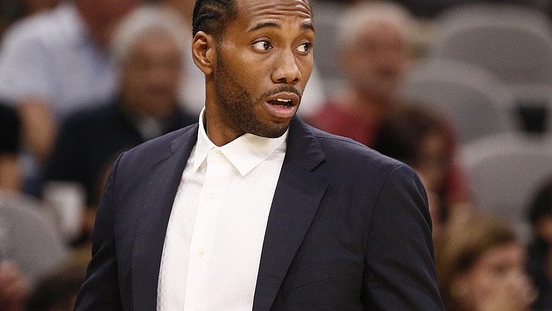 Spurs forward Kawhi Leonard