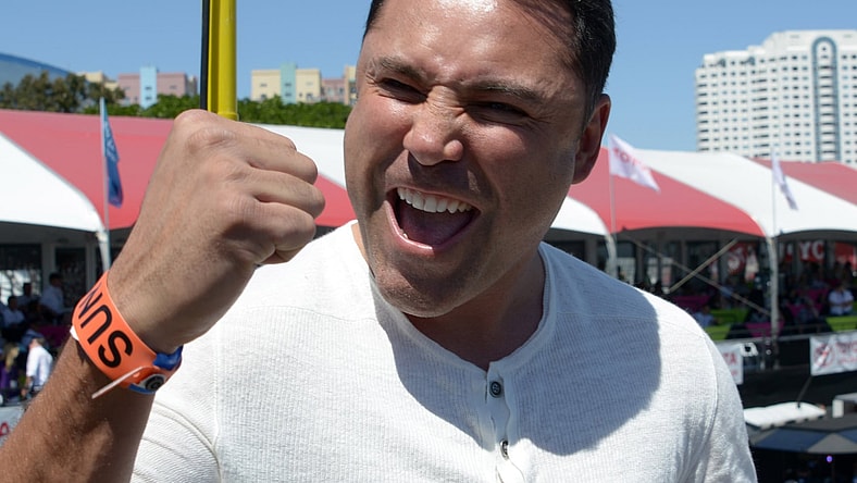 oscar de la hoya's next fight