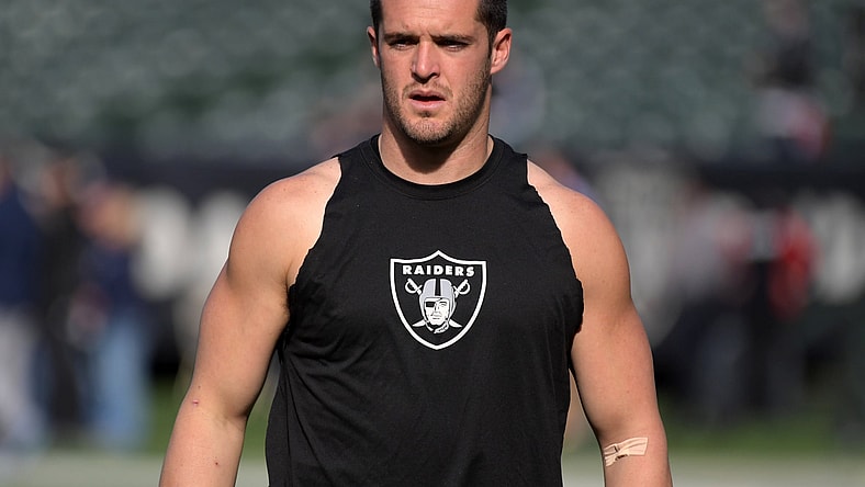 Derek Carr fourth down
