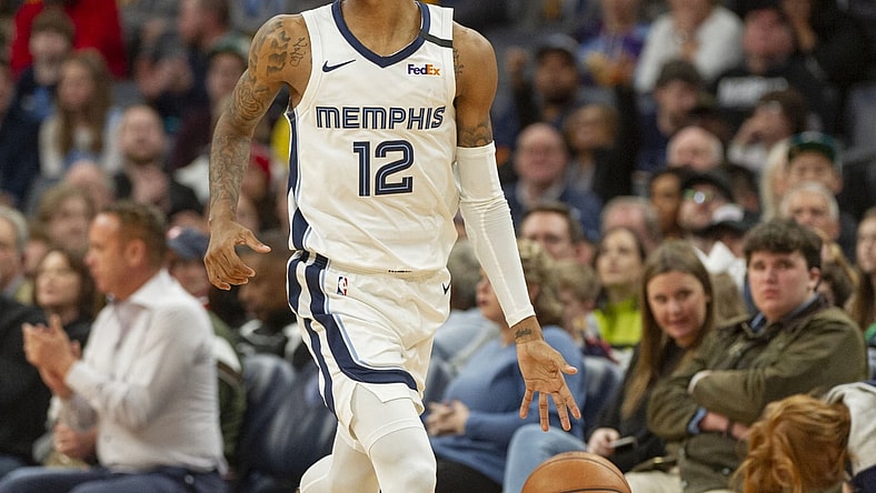 Grizzlies Ja Morant during game against the Kings