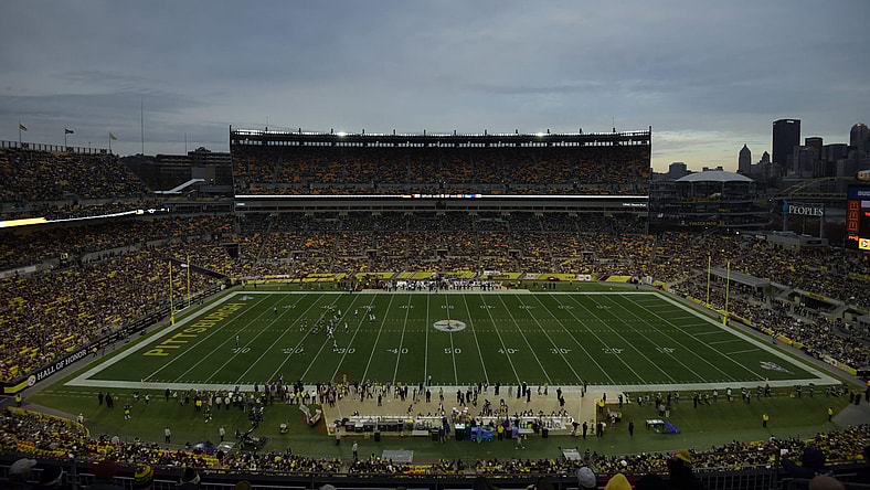 Heinz FIeld on gameday
