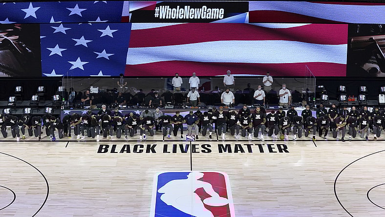 Jazz and Pelicans kneel during national anthem before NBA game