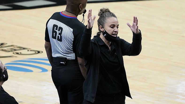 Spurs assistant Becky Hammon makes sports history