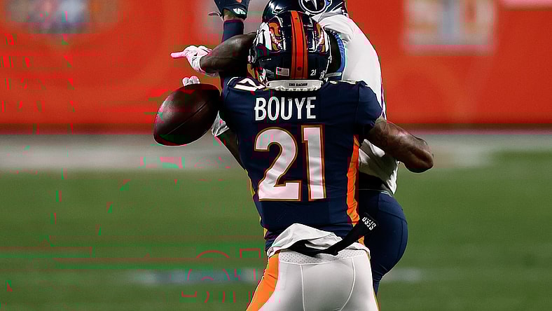 Carolina Panthers sign A.J. Bouye