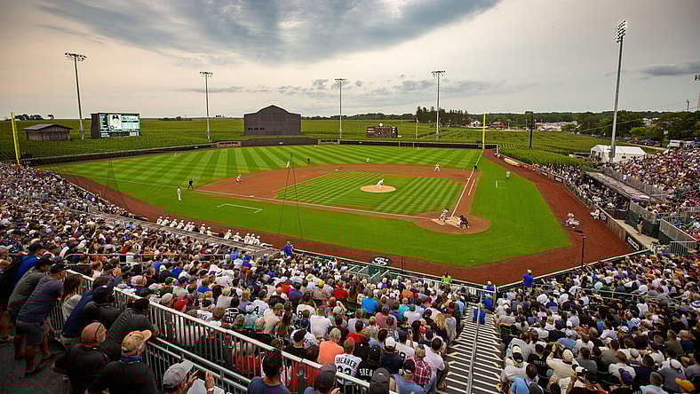 DJ LeMahieu bats for the New York Yankees in their game with the Chicago White Sox near the Field of Dreams movie site outside of Dyersville, Thursday, Aug. 12, 2021.THREE - Fod32 Jpg