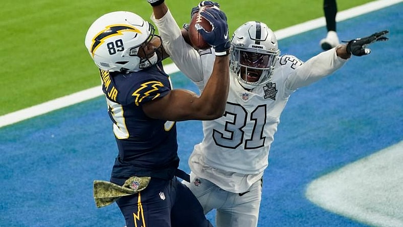 Raiders defense Isaiah Johnson