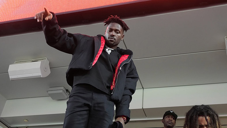 Antonio Brown free agent