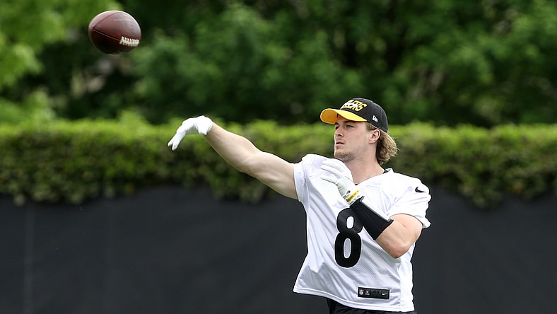 Kenny Pickett, Ben Roethlisberger