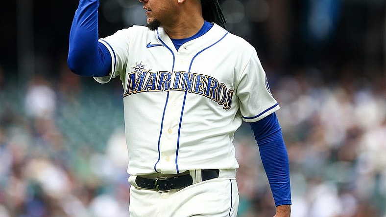 Sep 14, 2022; Seattle, Washington, USA;  Seattle Mariners starting pitcher Luis Castillo (21) reacts after a pitch against the San Diego Padres during the second inning at T-Mobile Park. Mandatory Credit: Lindsey Wasson-USA TODAY Sports