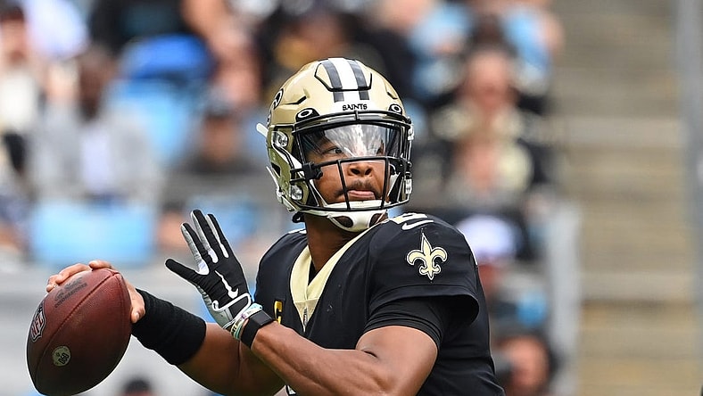Sep 25, 2022; Charlotte, North Carolina, USA; New Orleans Saints quarterback Jameis Winston (2) looks to pass in the second quarter at Bank of America Stadium. Mandatory Credit: Bob Donnan-USA TODAY Sports
