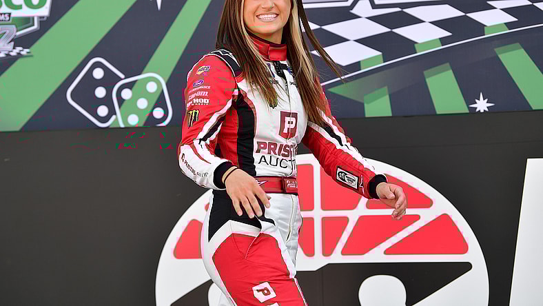 NASCAR: Xfinity Series Alsco Uniforms 302