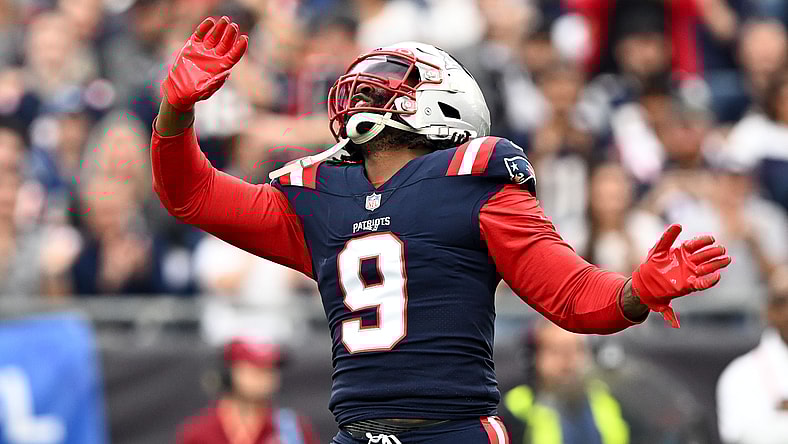 NFL: Indianapolis Colts at New England Patriots