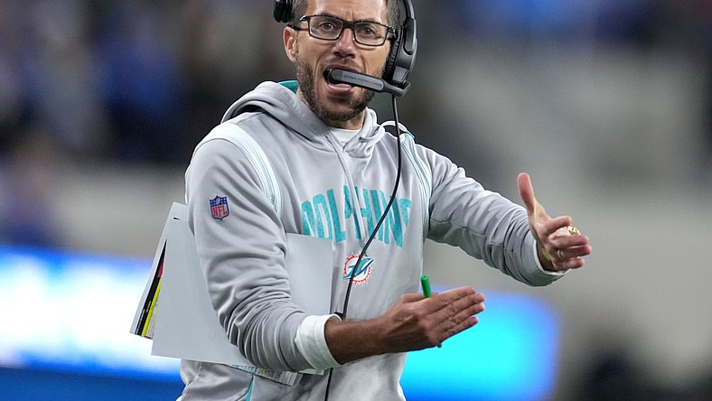 nfl picks against the spread: miami dolphins over new england patriots