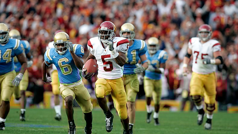 2004 NCAA Football: Southern California Trojans at UCLA Bruins