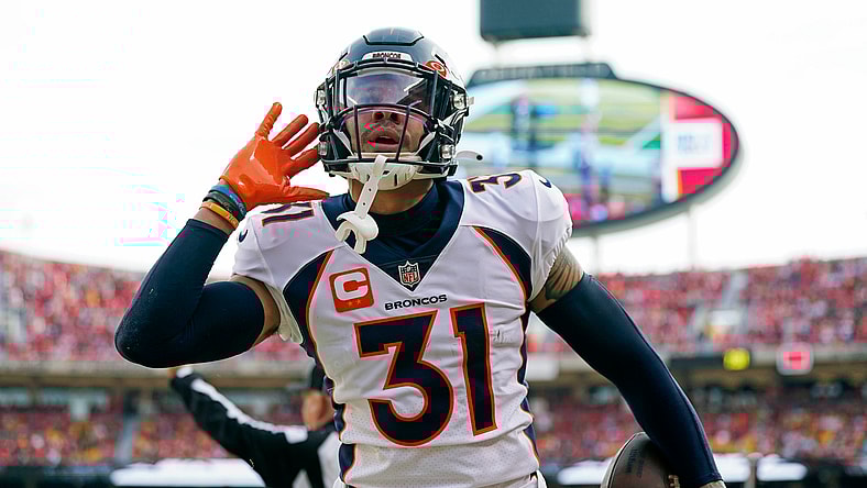 Denver Broncos Justin Simmons