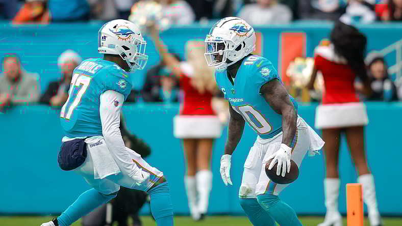 NFL: Green Bay Packers at Miami Dolphins