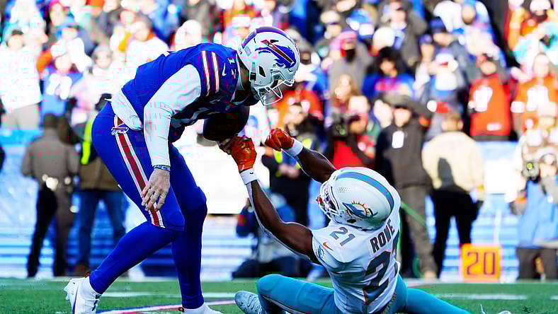 NFL: AFC Wild Card Round-Miami Dolphins at Buffalo Bills