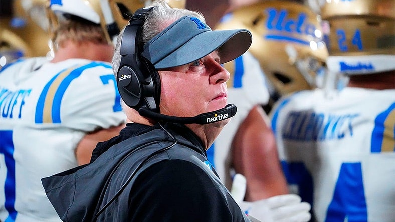 Nov 5, 2022; Tempe, AZ, USA; UCLA Bruins head coach Chip Kelly against the Arizona State Sun Devils in the first half at Sun Devil Stadium.
Ncaa Ucla At Asu
Syndication Arizona Republic