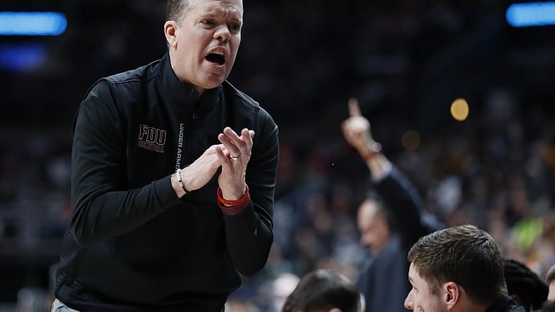Mar 19, 2023; Columbus, OH, USA; Fairleigh Dickinson Knights head coach Tobin Anderson coaches in the first half against the Florida Atlantic Owls at Nationwide Arena. Mandatory Credit: Joseph Maiorana-USA TODAY Sports