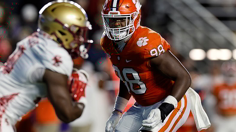 2023 nfl mock draft: o'cyrus torrence