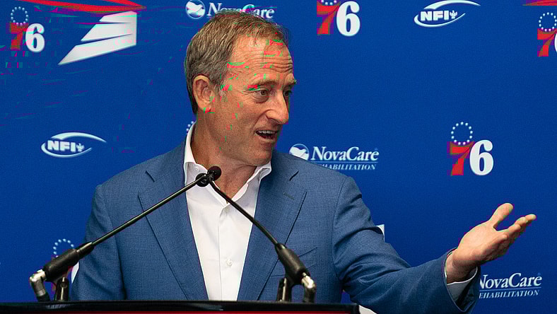 NBA: Philadelphia 76ers-Barkley Statue