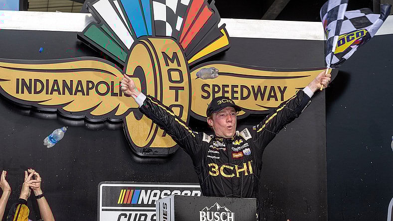 NASCAR: Verizon 200 at the Brickyard