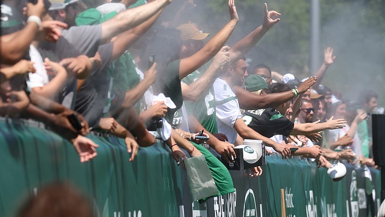 Syndication: The Record