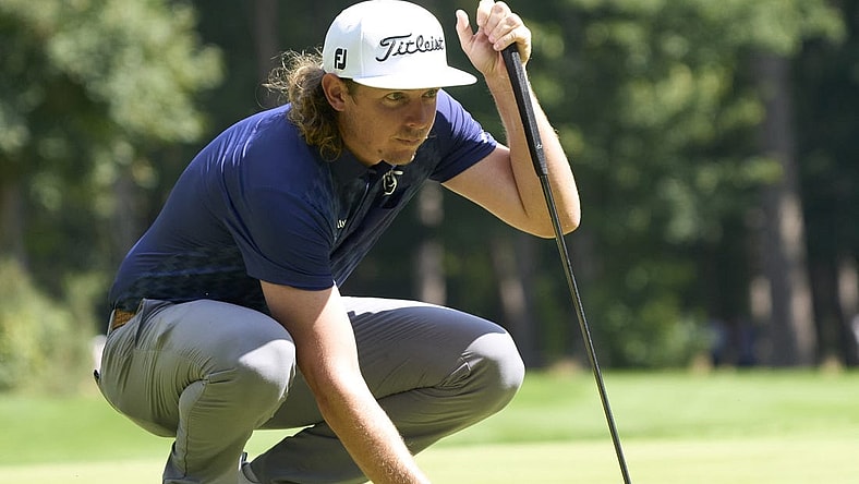 Jul 7, 2023; Hertfordshire, ENG;     Cameron Smith (AUS) on the third green during the first round of the LIV Golf London golf tournament at Centurion Club. Mandatory Credit: Peter van den Berg-USA TODAY Sports
