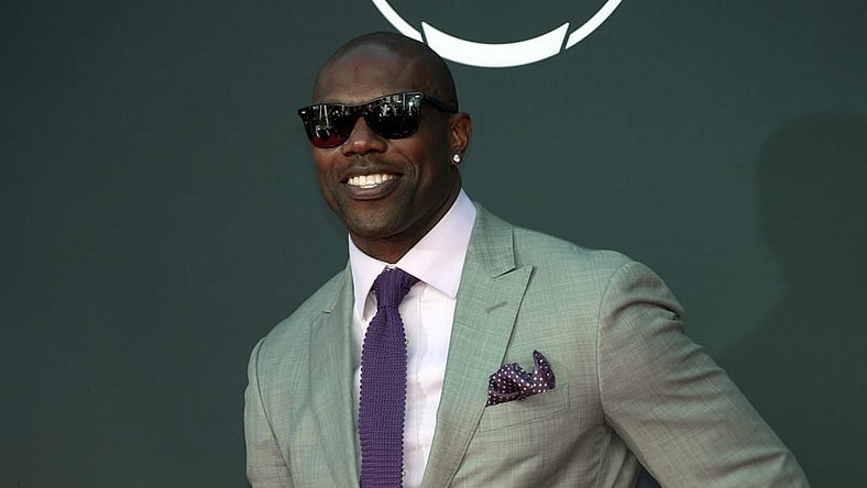 Jul 12, 2023; Los Angeles, CA, USA; Philadelphia Eagles wide receiver Terrell Owens arrives on the red carpet before the 2023 ESPYS at the Dolby Theatre. Mandatory Credit: Kirby Lee-USA TODAY Sports