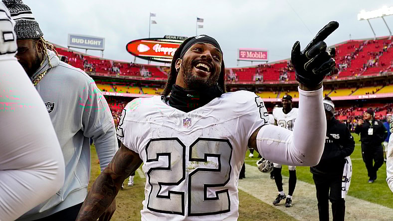 NFL: Las Vegas Raiders at Kansas City Chiefs