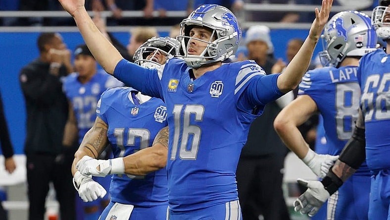 detroit lions quarterbacks: jared goff