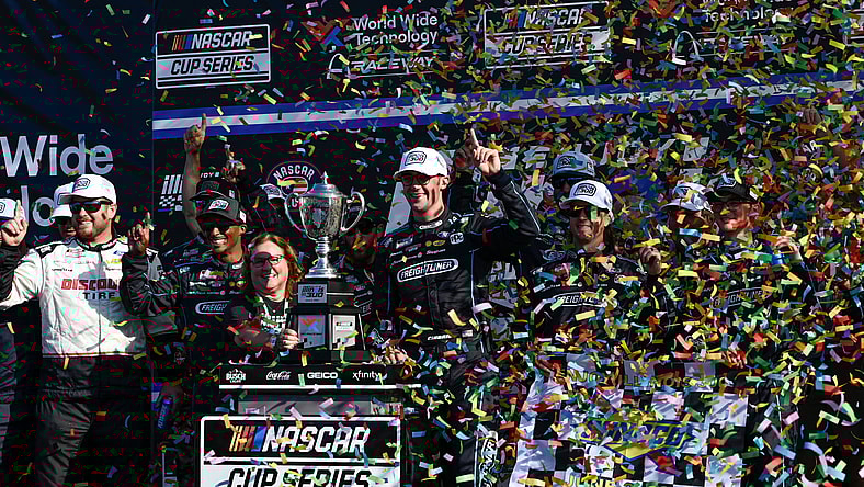 NASCAR: Enjoy Illinois 300 presented by TicketSmarter