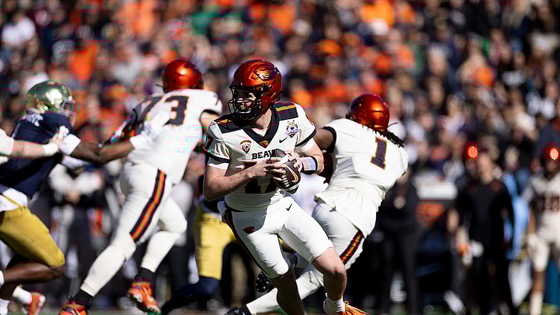 NCAA Football: Sun Bowl-Oregon State at Notre Dame