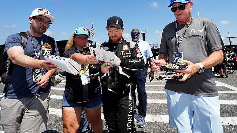 NASCAR: Cup Series Cook Out Southern 500 Practice & Qualifying
