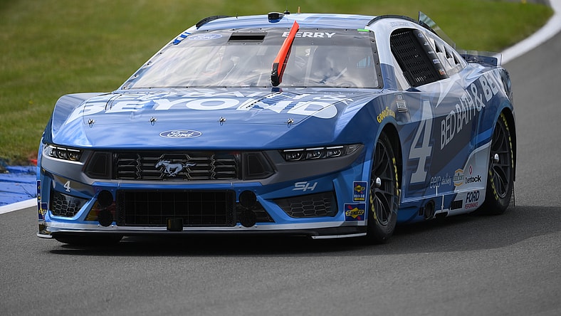 NASCAR: Go Bowling at The Glen