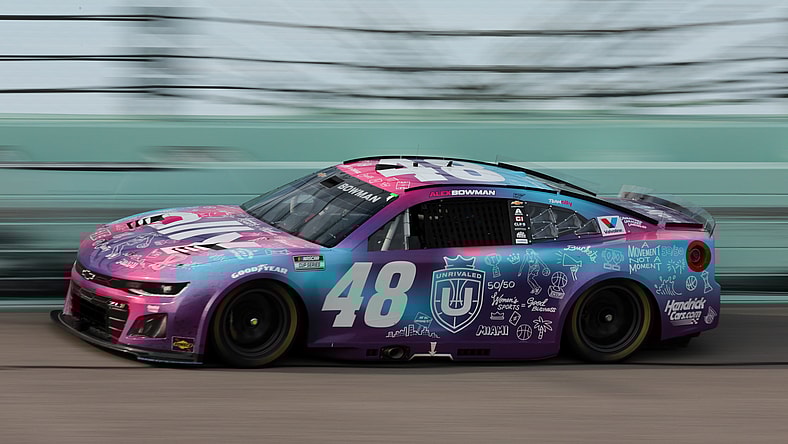 NASCAR: Straight Talk Wireless 400