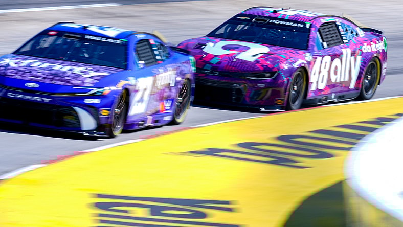 Bubba Wallace, Alex Bowman