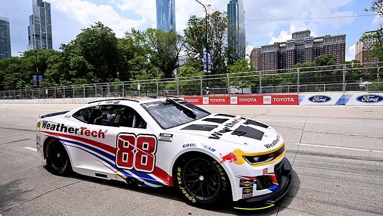 NASCAR starting lineup for Chicago