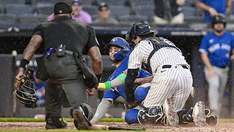MLB: Bo Bichette, Toronto Blue Jays, injured in collision at the plate vs. New York Yankees