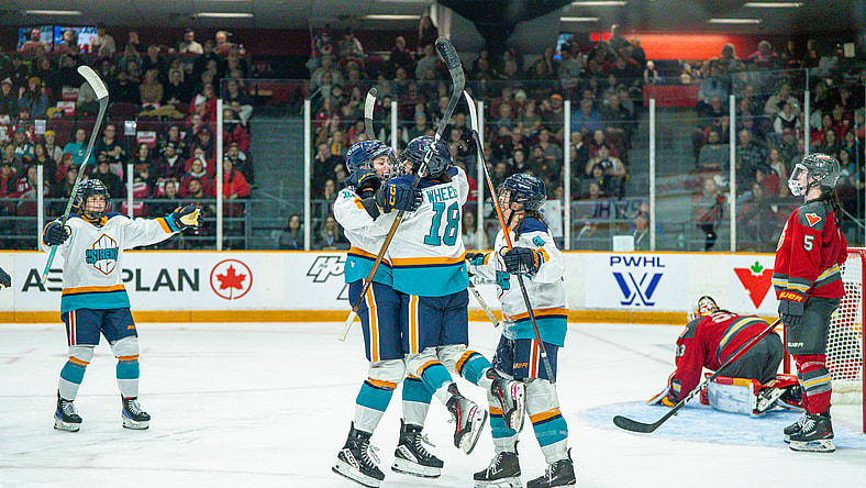 New York Sirens at Ottawa Charge.