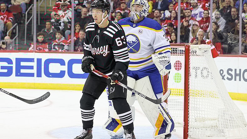 NHL: Buffalo Sabres at New Jersey Devils