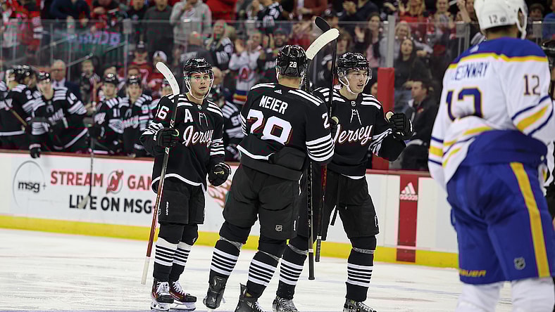 NHL: Buffalo Sabres at New Jersey Devils