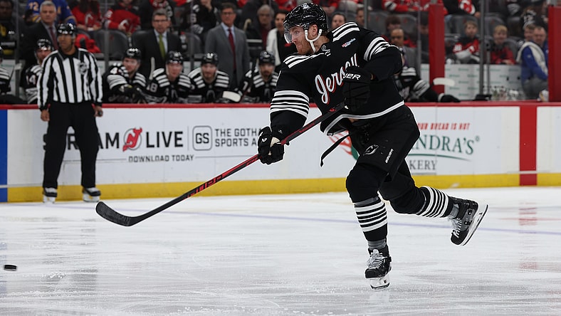 NHL: Buffalo Sabres at New Jersey Devils