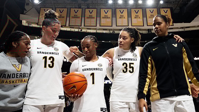 college basketball rankings