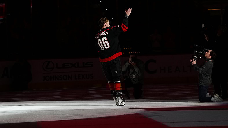 NHL: Chicago Blackhawks at Carolina Hurricanes
